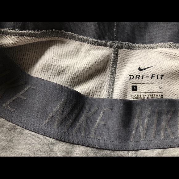 Nike Cropped Sweats - Picture 2 of 2